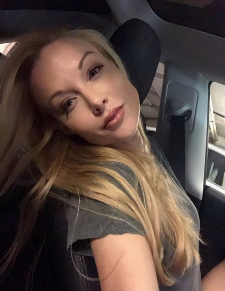 Çatalca Escort - Kurtköy Escort Profesyonel Seks Hizmeti Sunan Bayan Figen